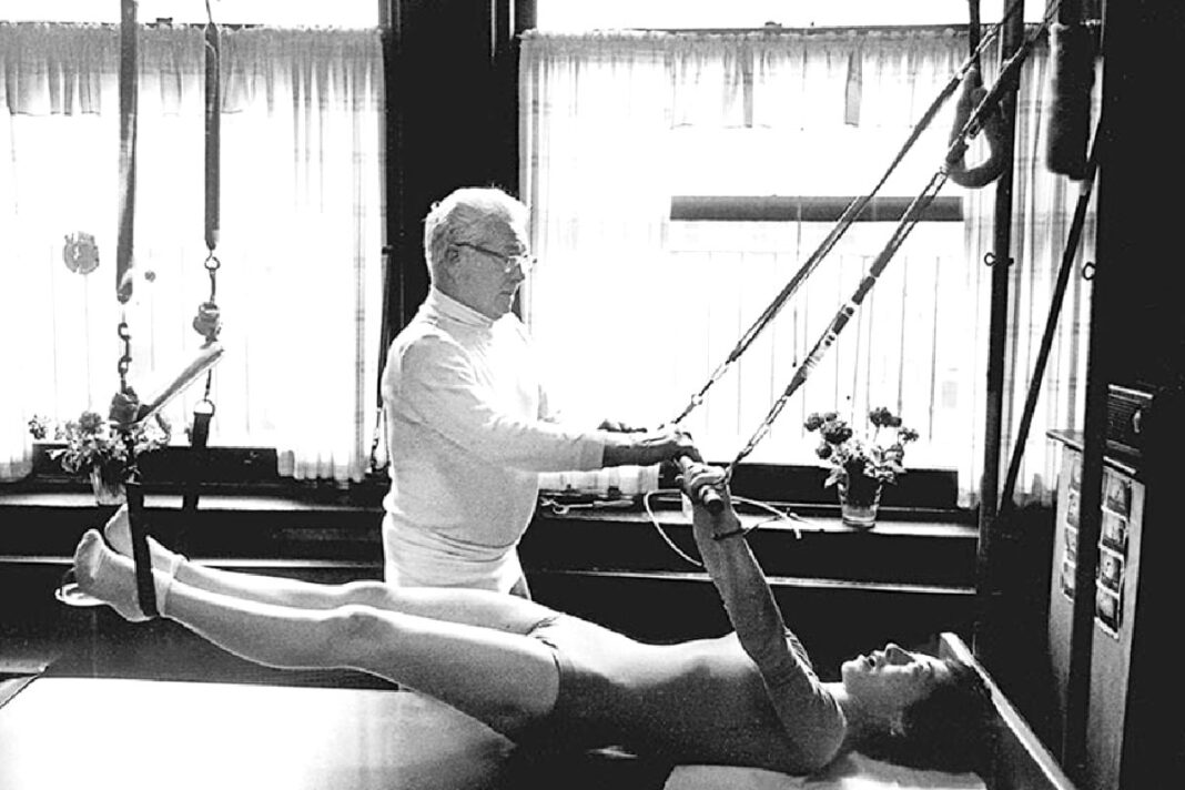 Instructora de pilates en un centro de entrenamiento en Palermo