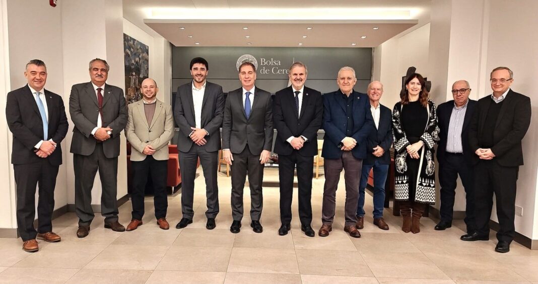 Reunión de Diego Santilli con representantes del agro