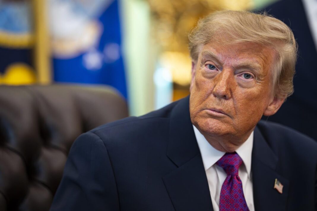 Donald Trump en un acto oficial