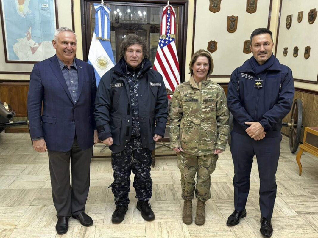 Cadena nacional de Javier Milei anunciando el DNU para la base naval en Tierra del Fuego