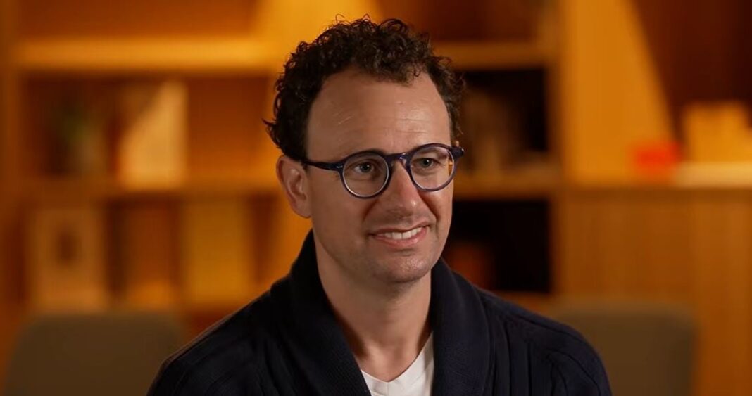 Dario Amodei, director ejecutivo de Anthropic, durante una entrevista en la sede de la empresa en San Francisco