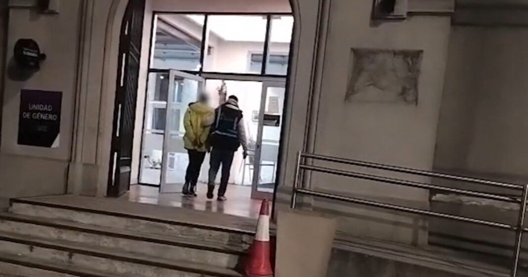 Detenido en la Villa 31 con tatuaje de lobo