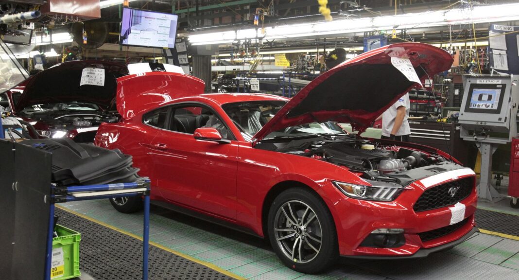 Ford Mustang retirado por falla eléctrica en Estados Unidos