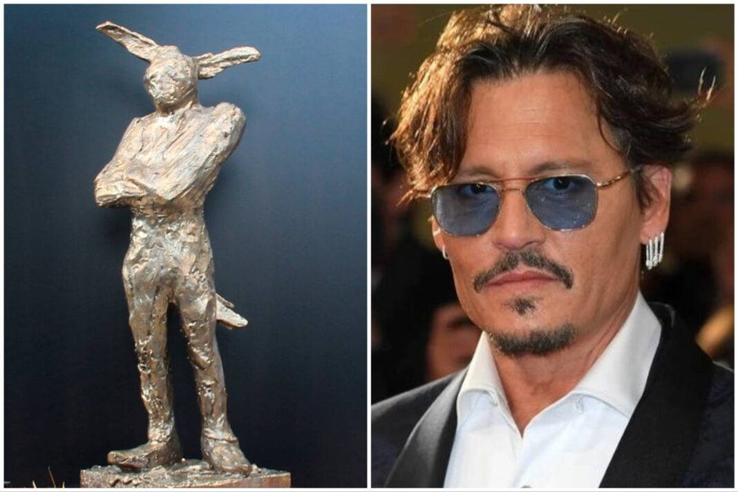 Escultura 'The Bunnyman' de Johnny Depp en la feria Contemporary Istanbul