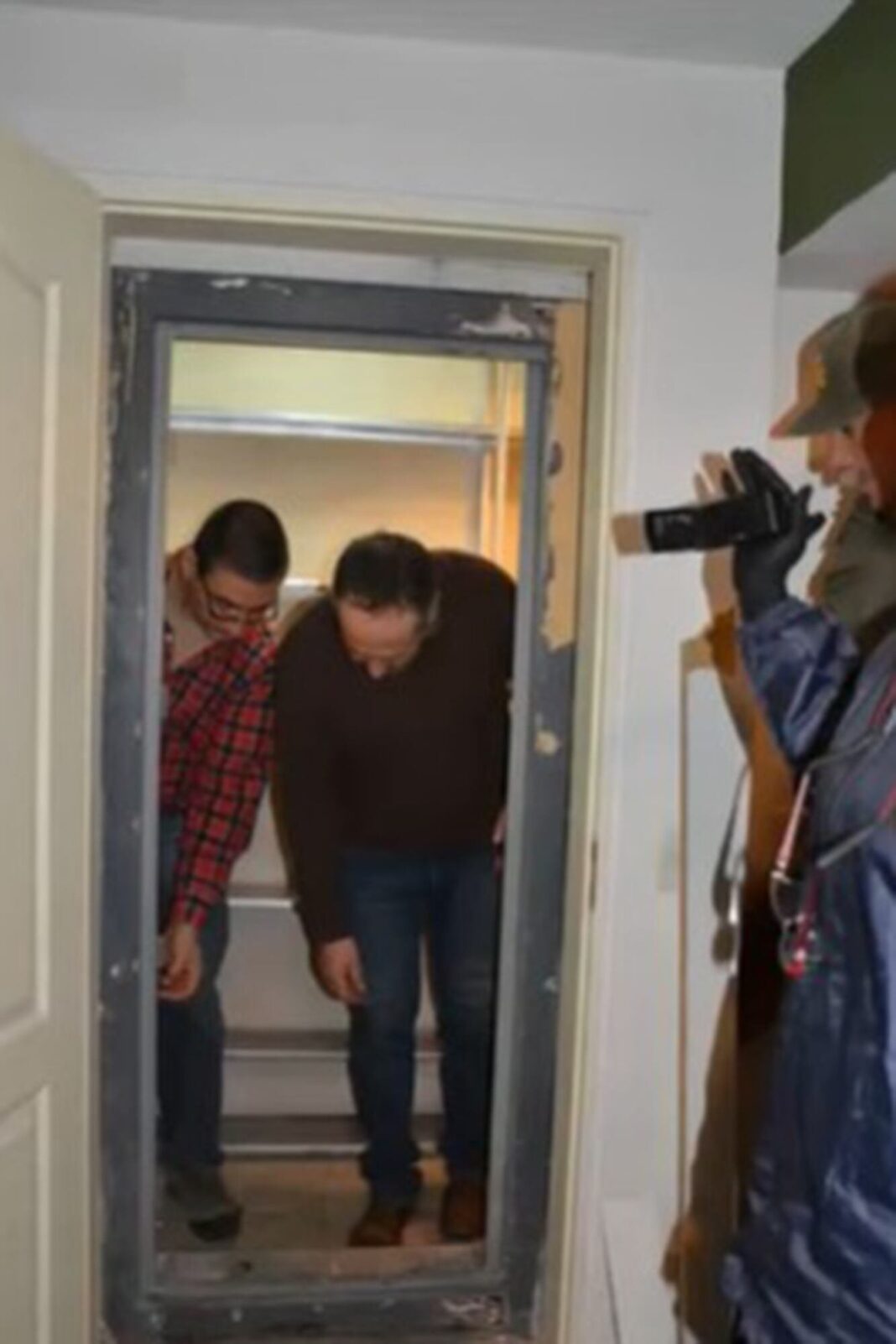 Imagen del allanamiento a la casa de Cristina Kirchner en El Calafate