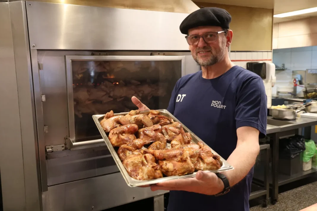 Christophe Krywonis en su restaurante Mon Poulet