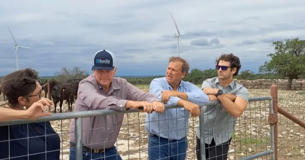 Turbinas eólicas en un rancho de Texas