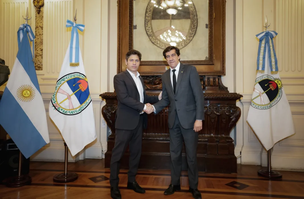 Axel Kicillof junto a Carlos Sadir en Jujuy